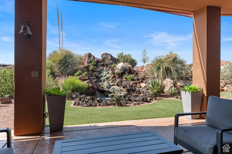 ENTRADA AT SNOW CANYON CHACO WEST - Residential