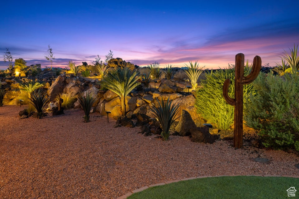 ENTRADA AT SNOW CANYON CHACO WEST - Residential