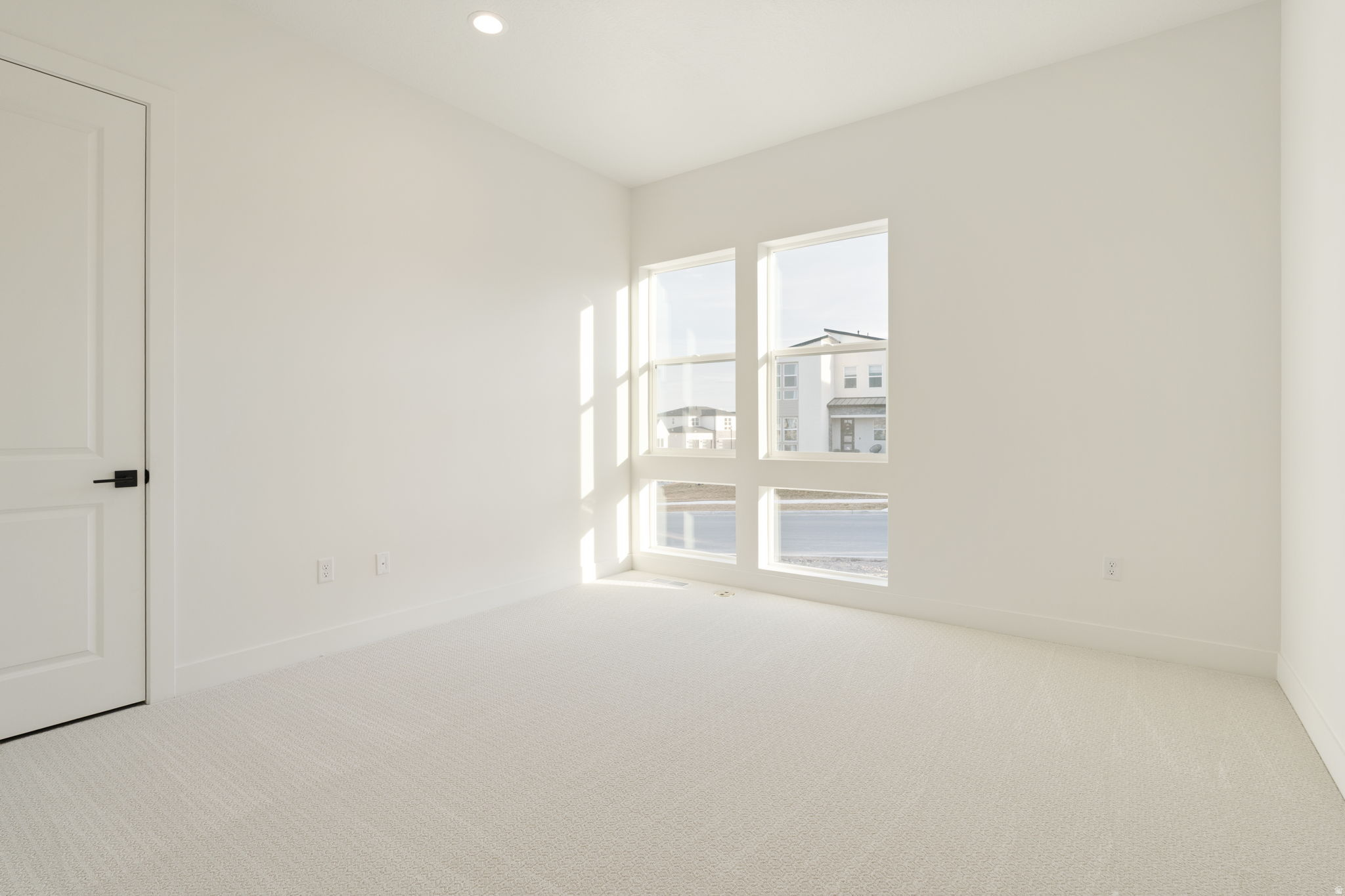 WESTLAKE VISTAS - Residential