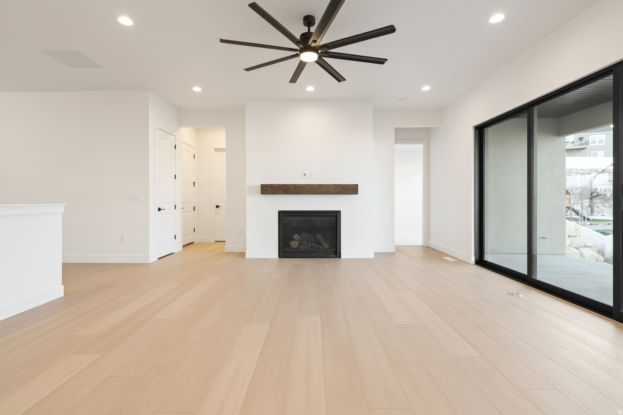 WESTLAKE VISTAS - Residential