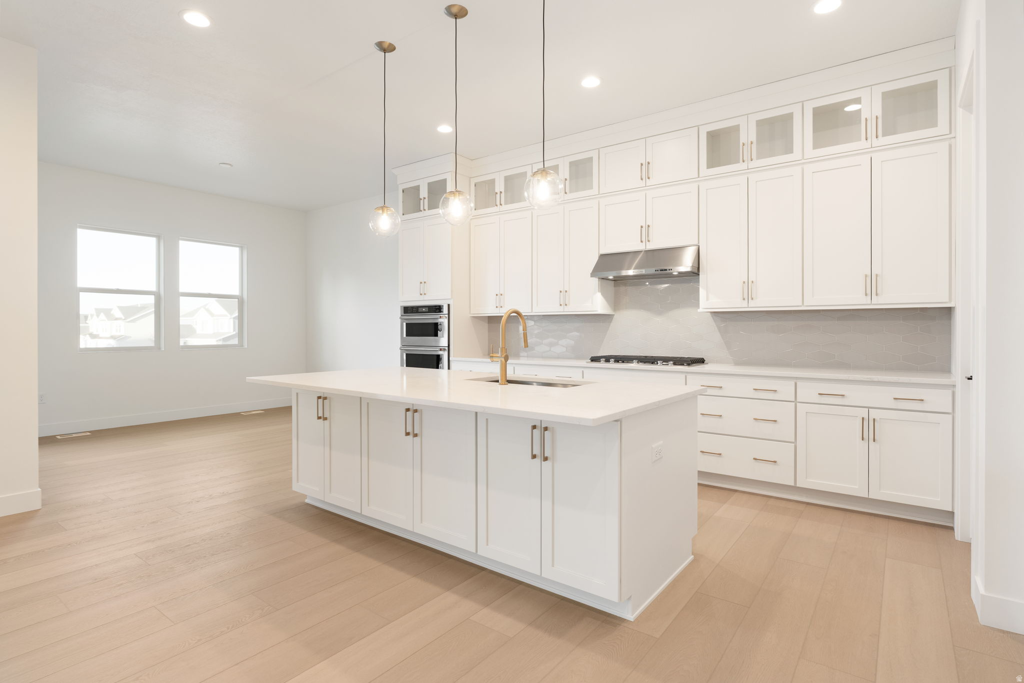 WESTLAKE VISTAS - Residential