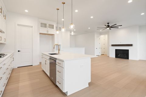 Tiny photo for 1116 W GOSSAMER LN #7, Saratoga Springs, UT 84045 (MLS # 2144549)