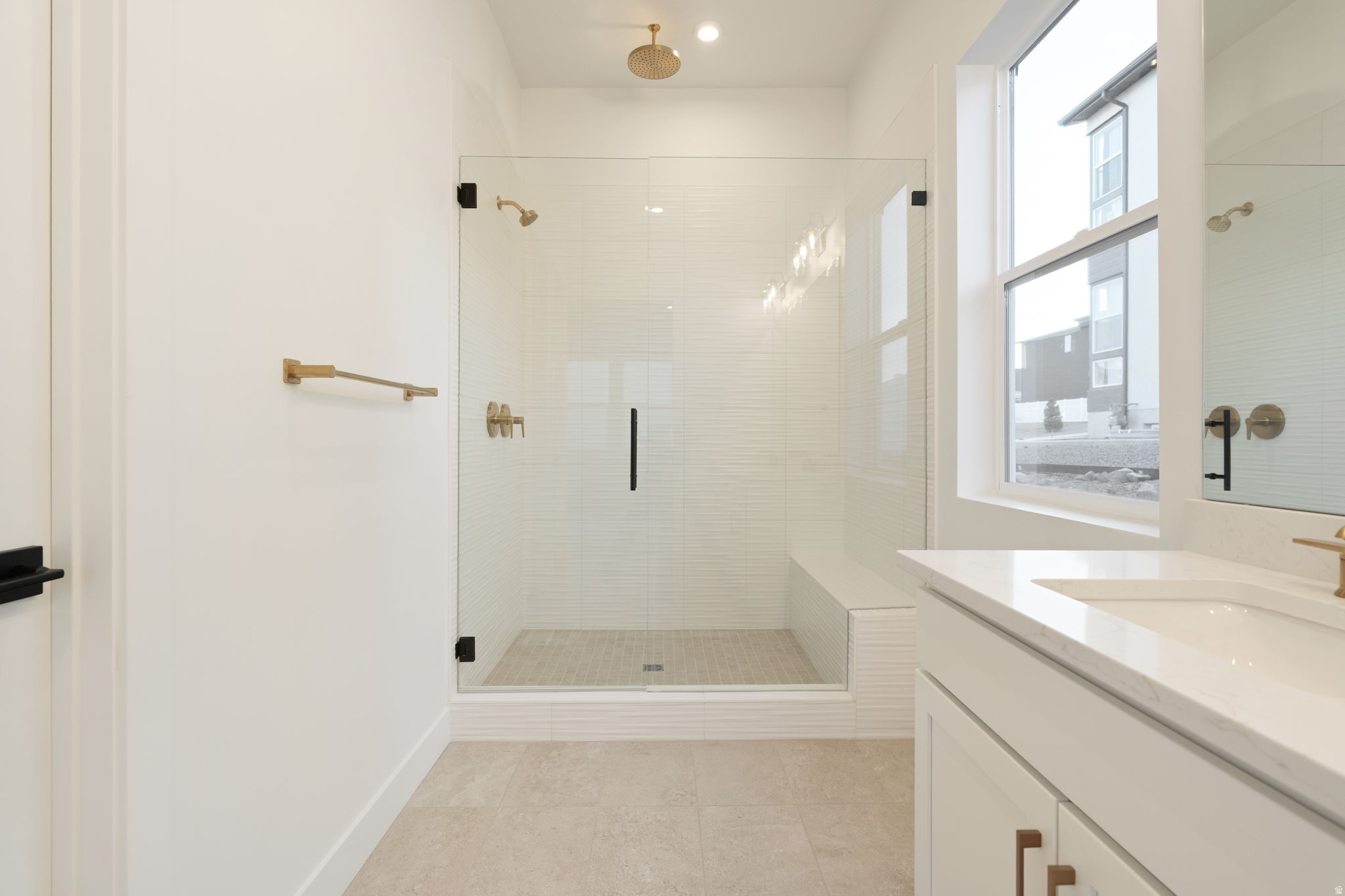 WESTLAKE VISTAS - Residential