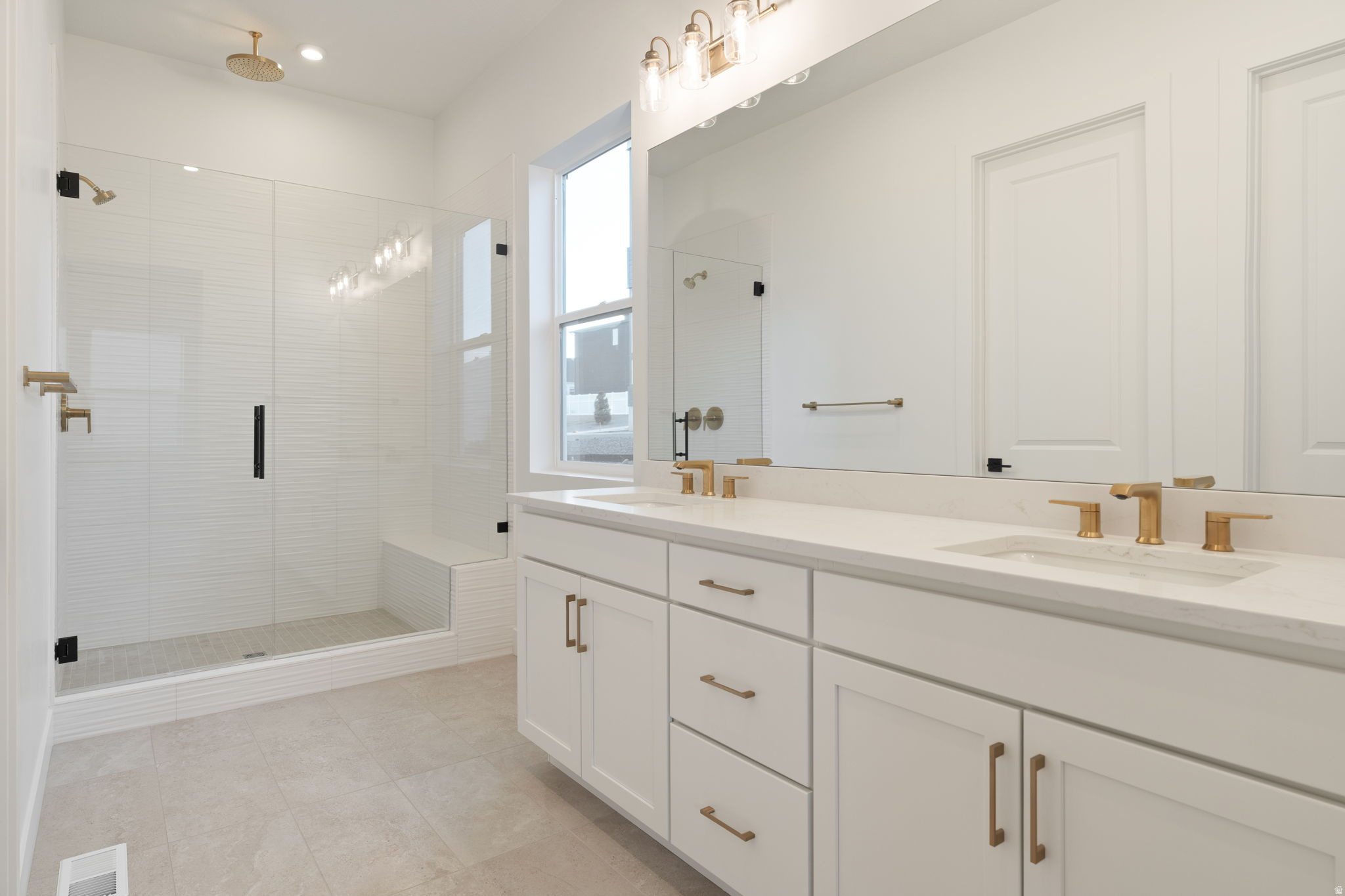 WESTLAKE VISTAS - Residential