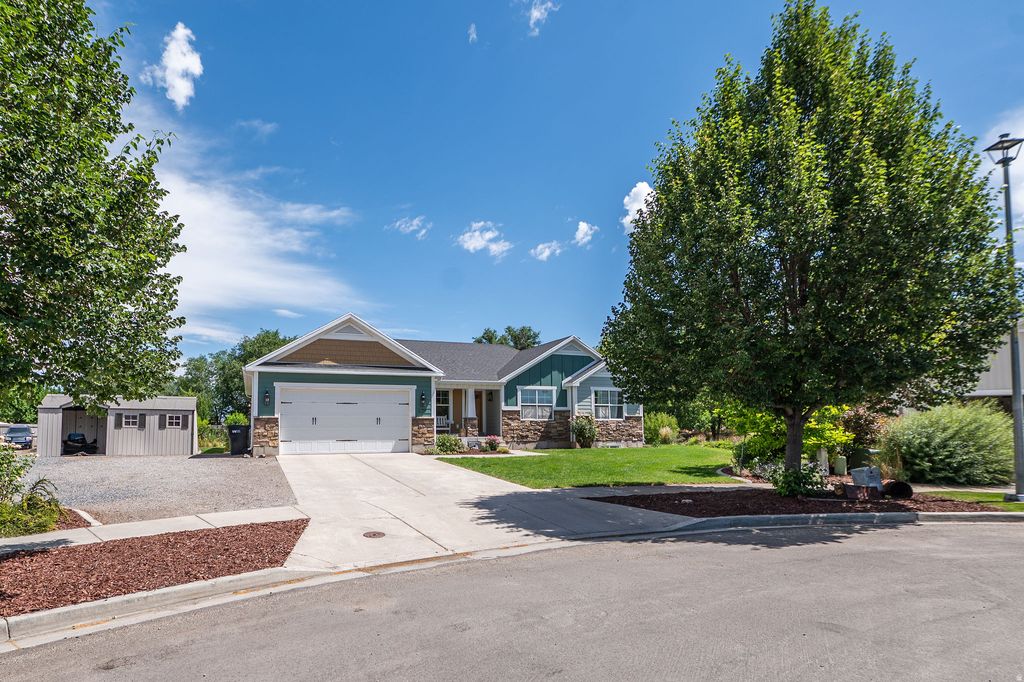 Photo of 429 E 360 S, Hyrum, UT 84319 (MLS # 2170972)