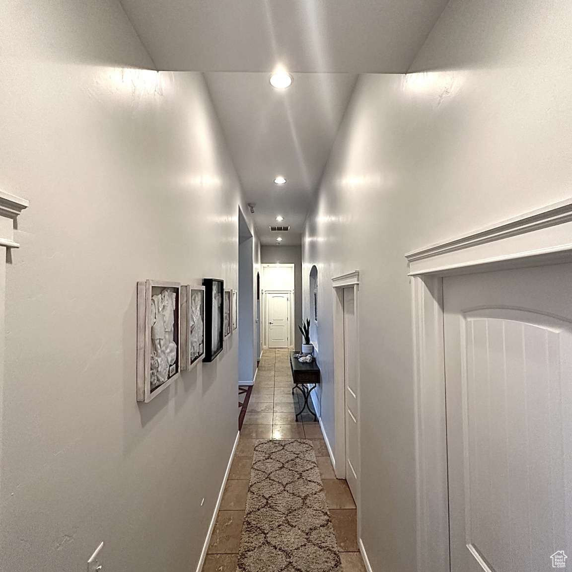 BEND IN THE ROAD - Residential