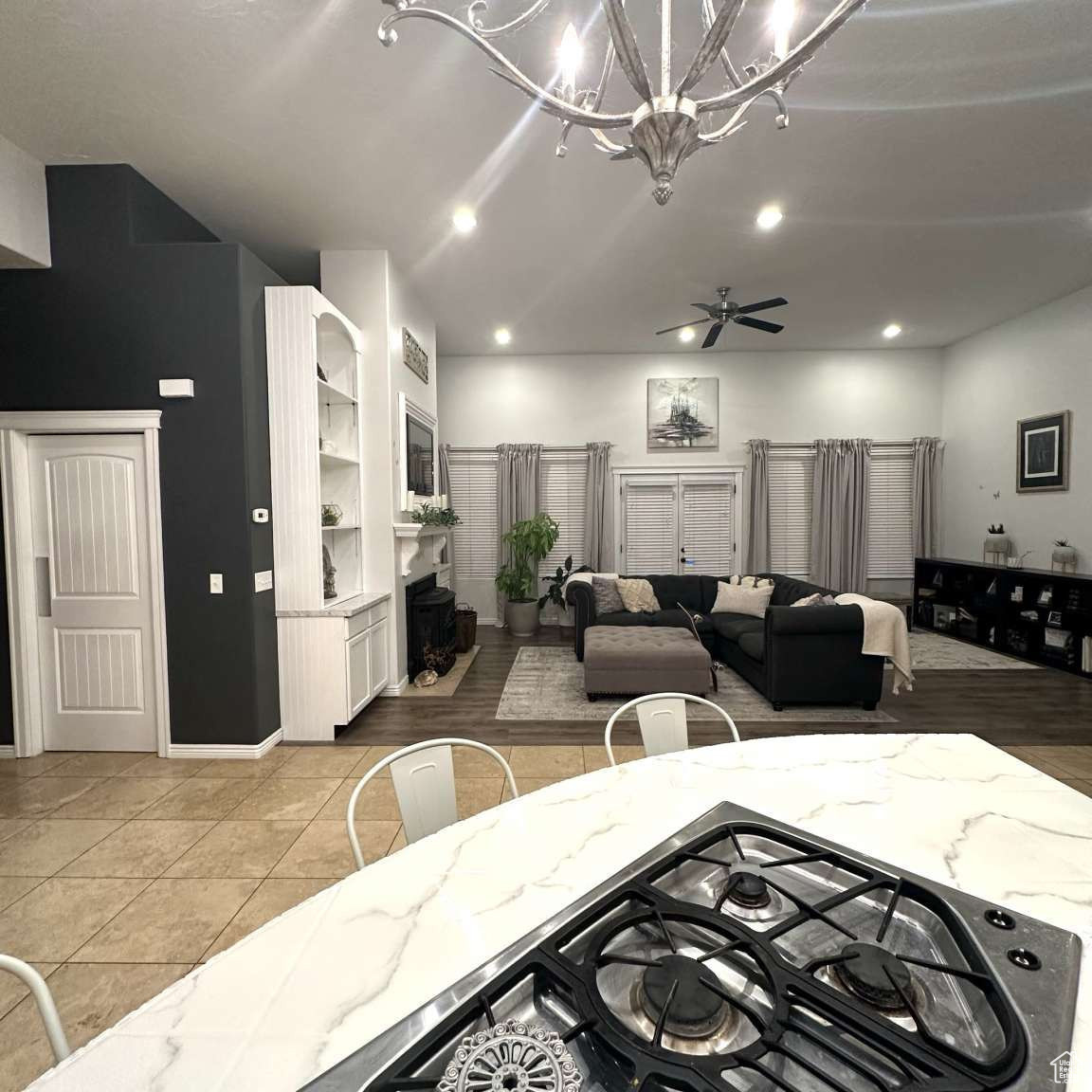 BEND IN THE ROAD - Residential