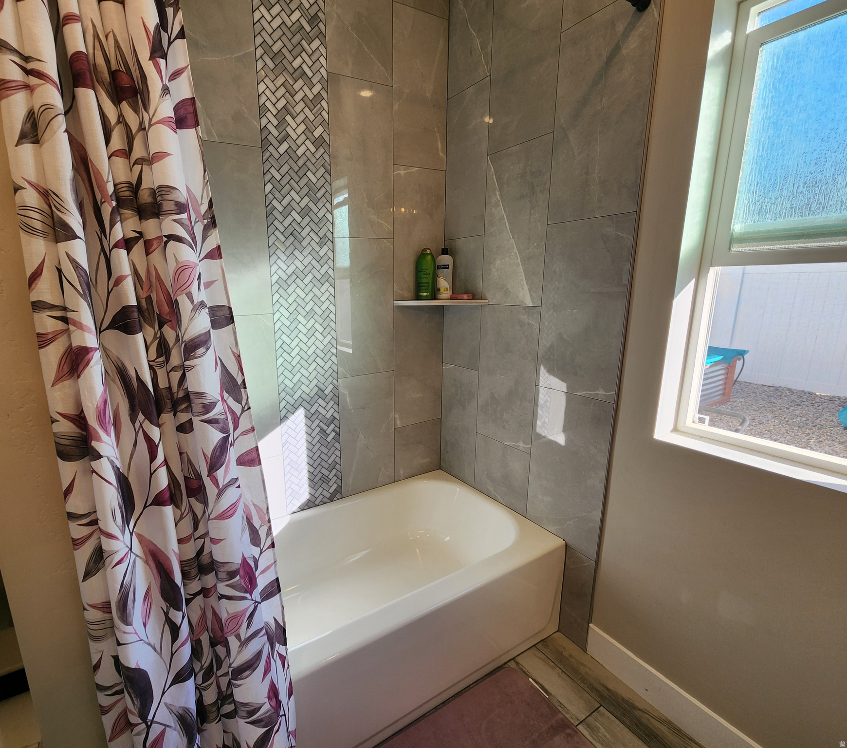 DEER HOLLOW - Residential