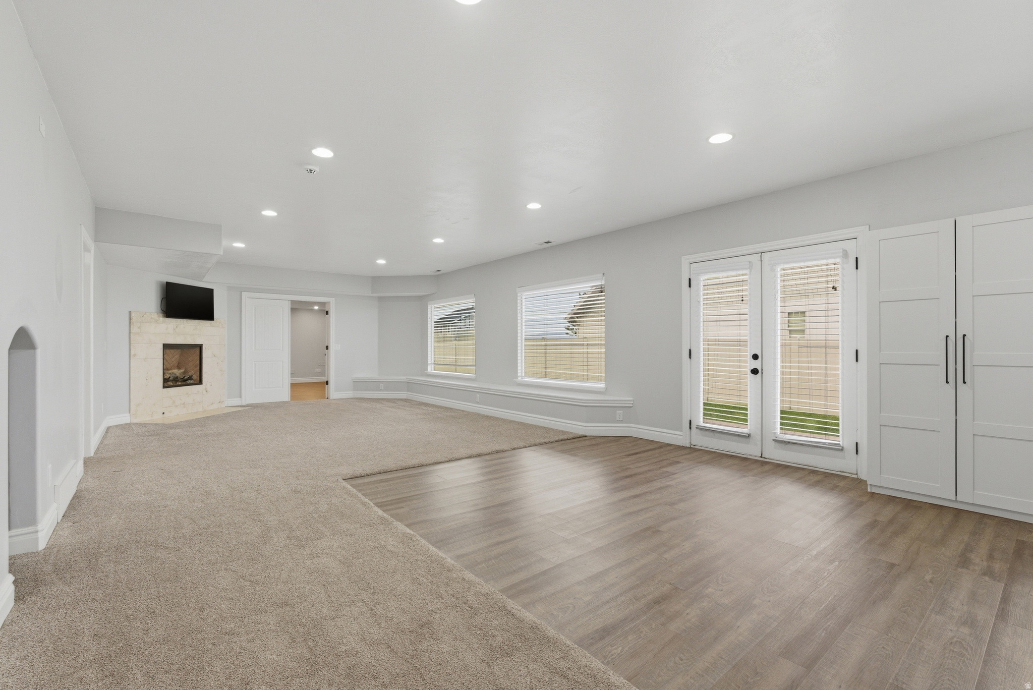 FOX HOLLOW - Residential