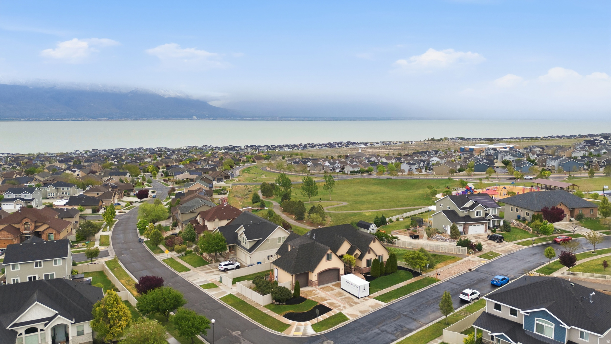FOX HOLLOW - Residential
