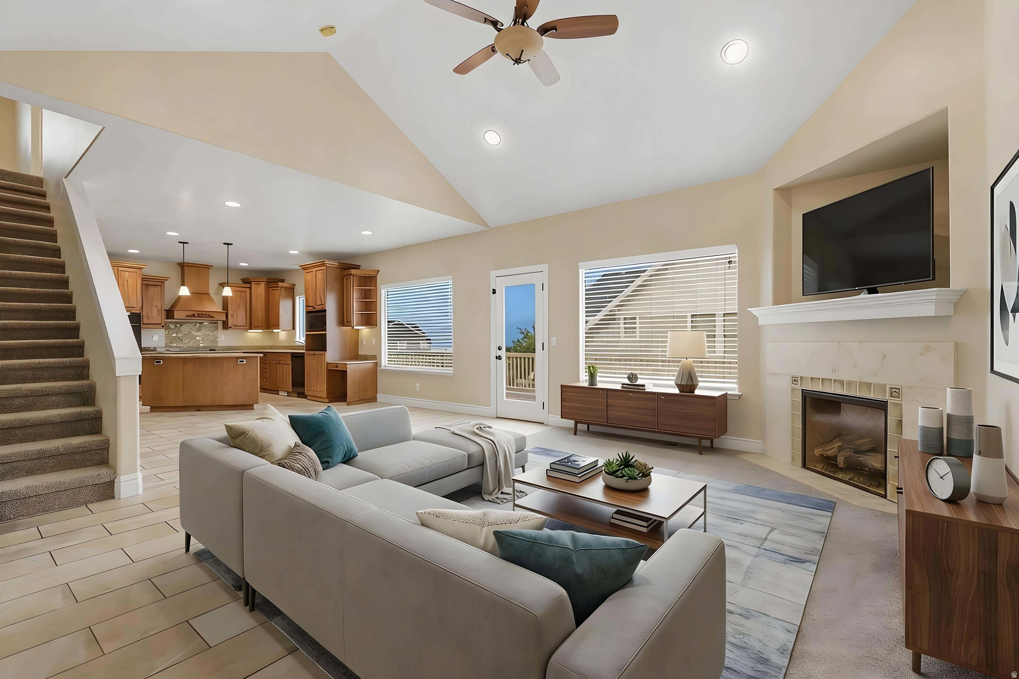 FOX HOLLOW - Residential