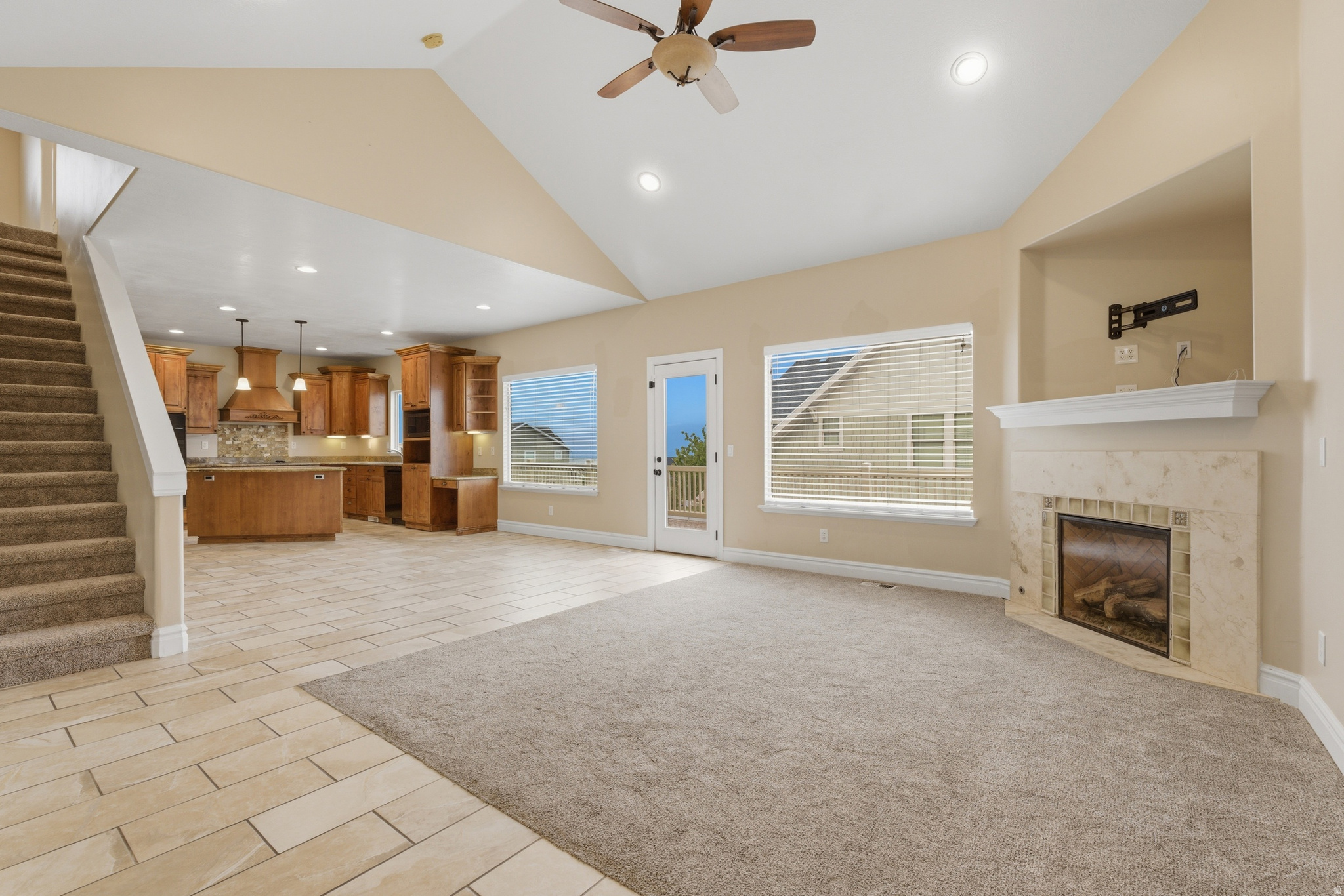 FOX HOLLOW - Residential