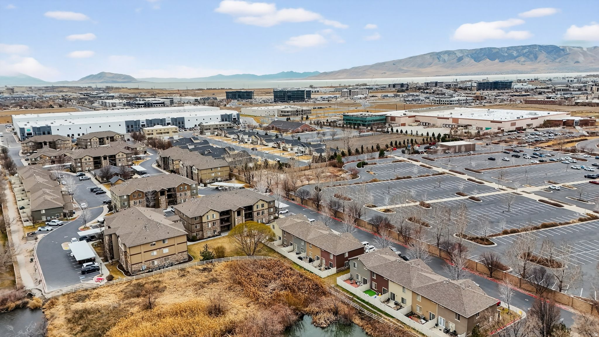 GATEWAY VILLAGE - Residential