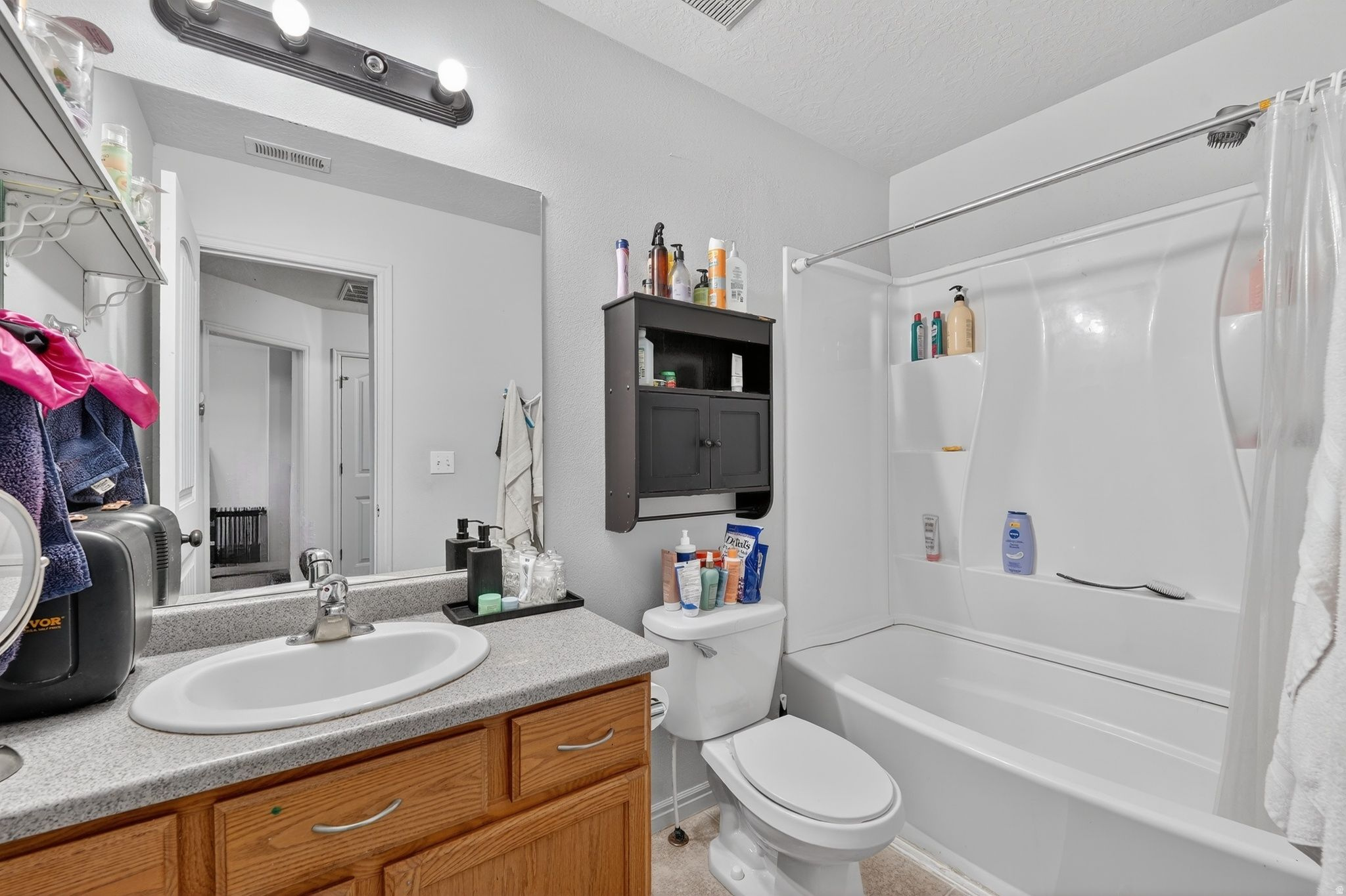 GATEWAY VILLAGE - Residential