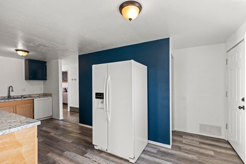 Tiny photo for 35 W 200 N, Aurora, UT 84620 (MLS # 2127975)