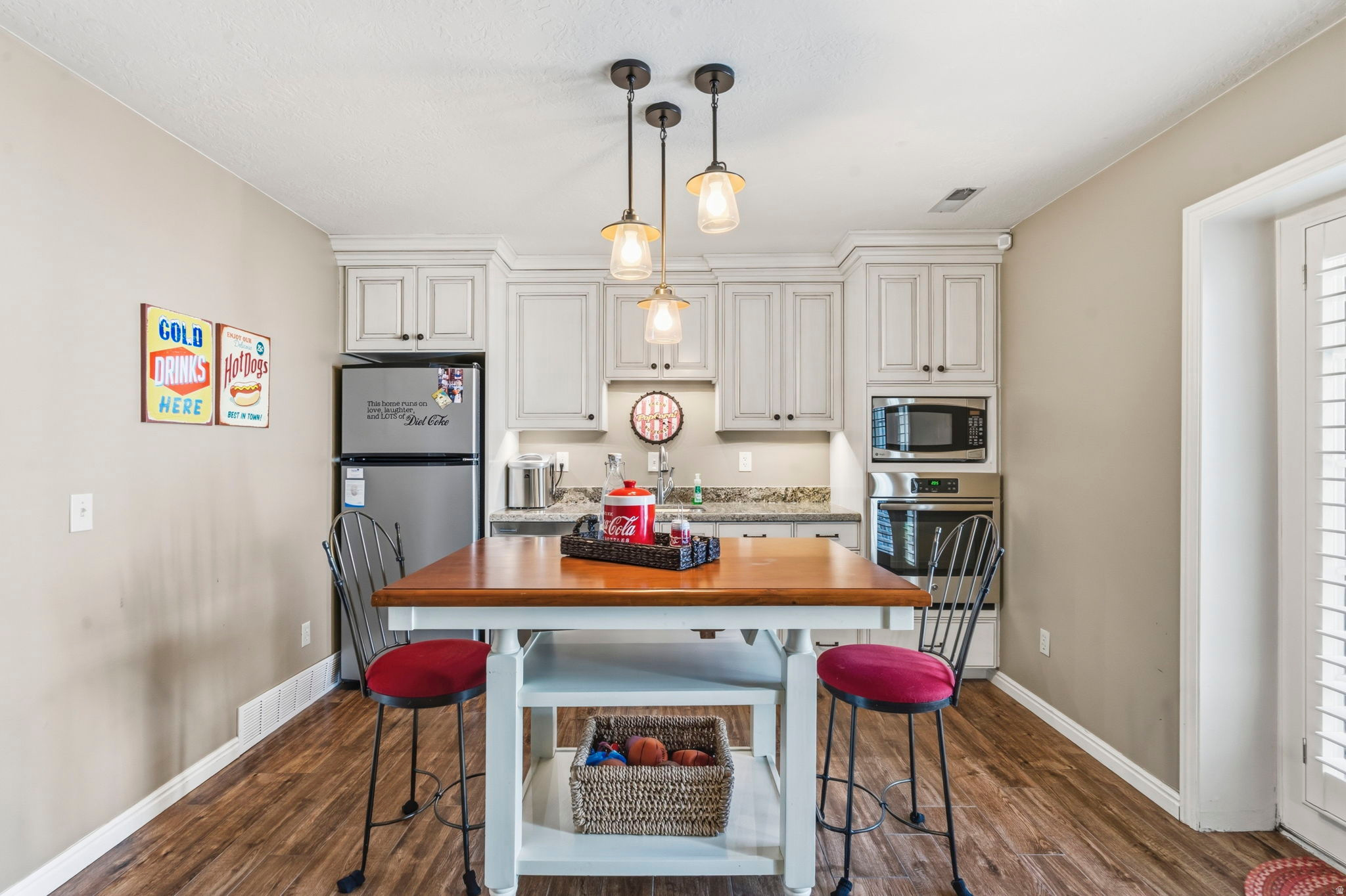 BLAKE HEIGHTS - Residential