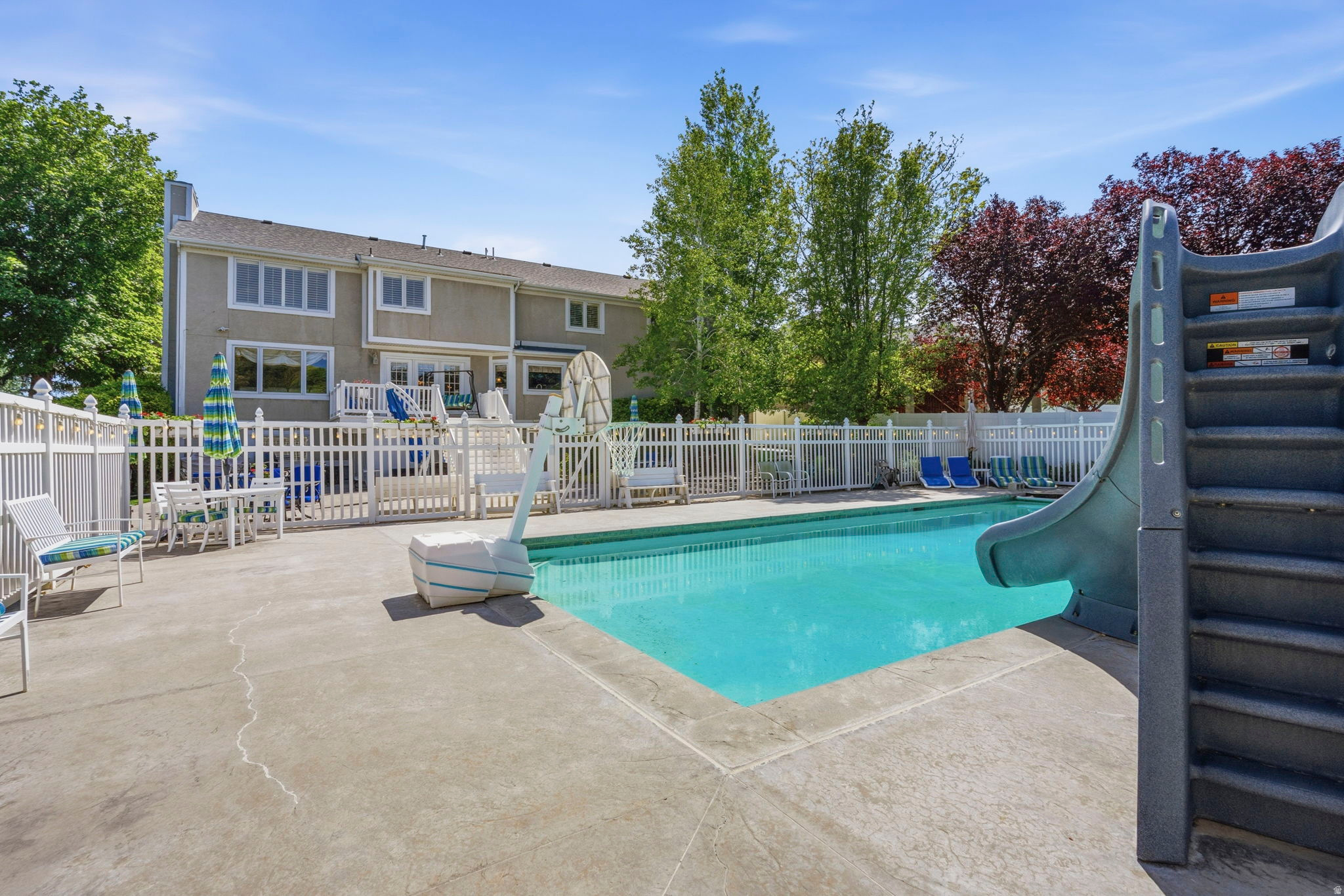BLAKE HEIGHTS - Residential