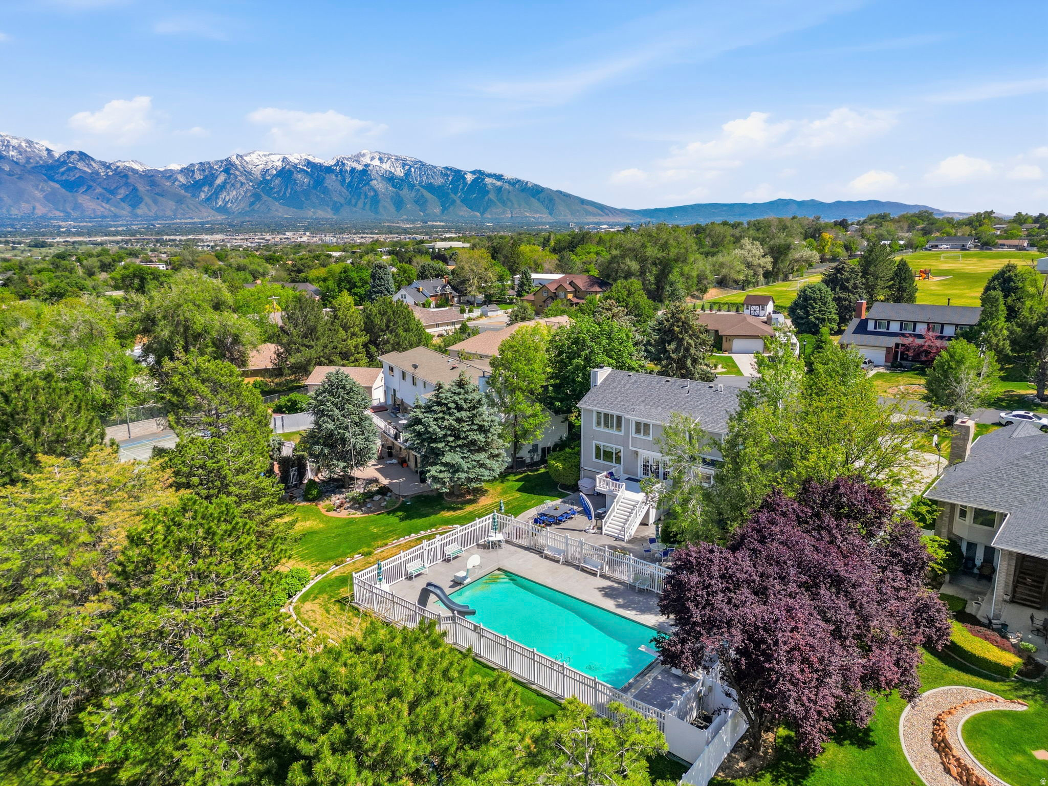 BLAKE HEIGHTS - Residential