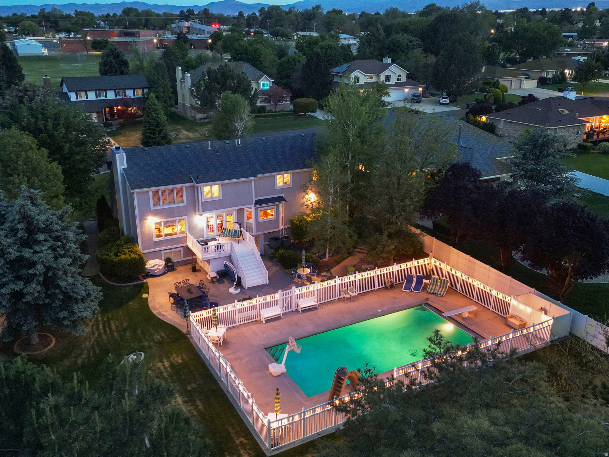 BLAKE HEIGHTS - Residential