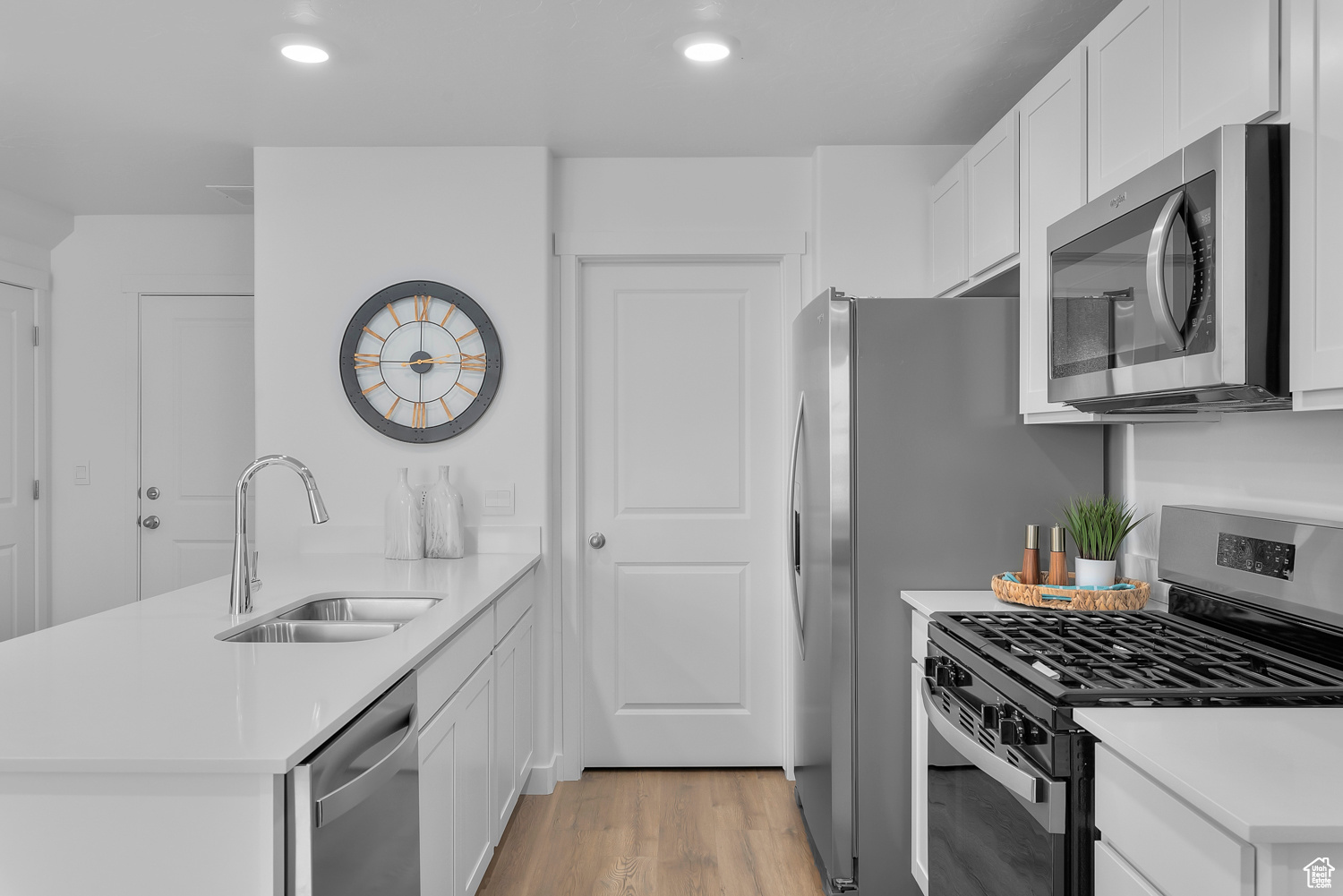 INVERNESS BY D.R. HORTON - Residential