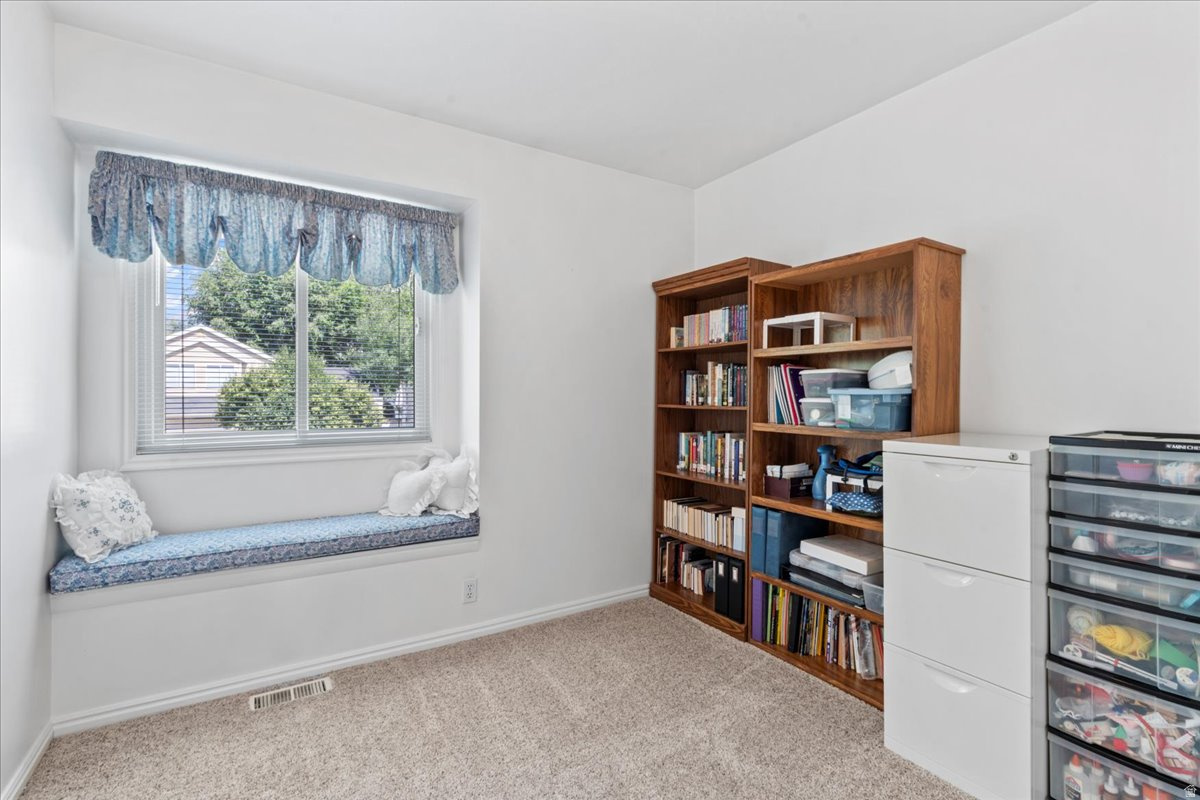 SUNBURST MEADOWS - Residential