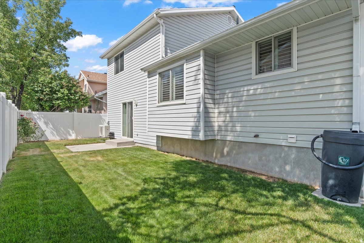 SUNBURST MEADOWS - Residential