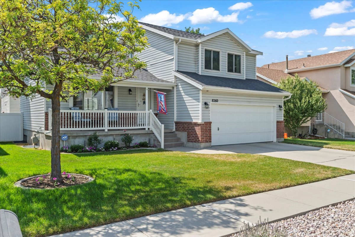 SUNBURST MEADOWS - Residential