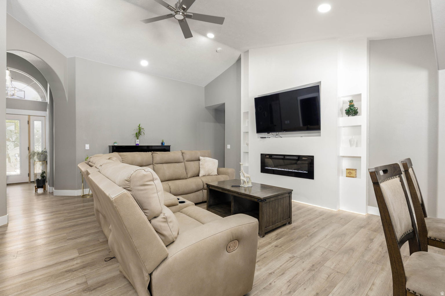 DISCOVERY - Residential