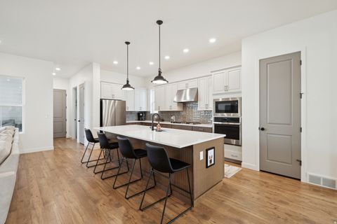 Tiny photo for 6932 W DOCKSIDER DR, South Jordan, UT 84009 (MLS # 2132912)