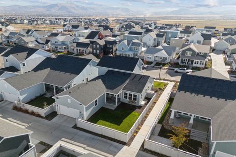 Tiny photo for 6932 W DOCKSIDER DR, South Jordan, UT 84009 (MLS # 2132912)