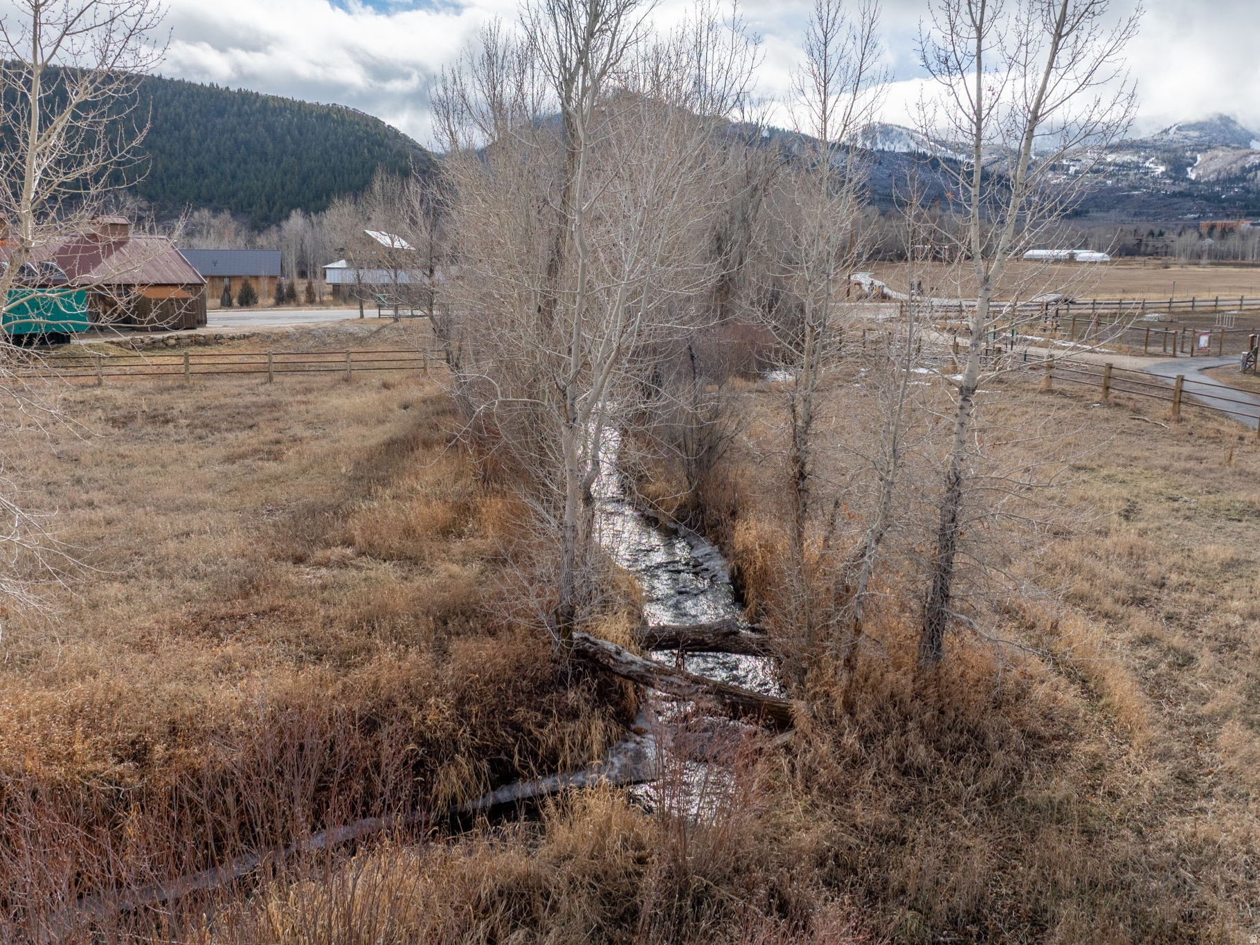 OLD RANCH ROAD AREA - Land