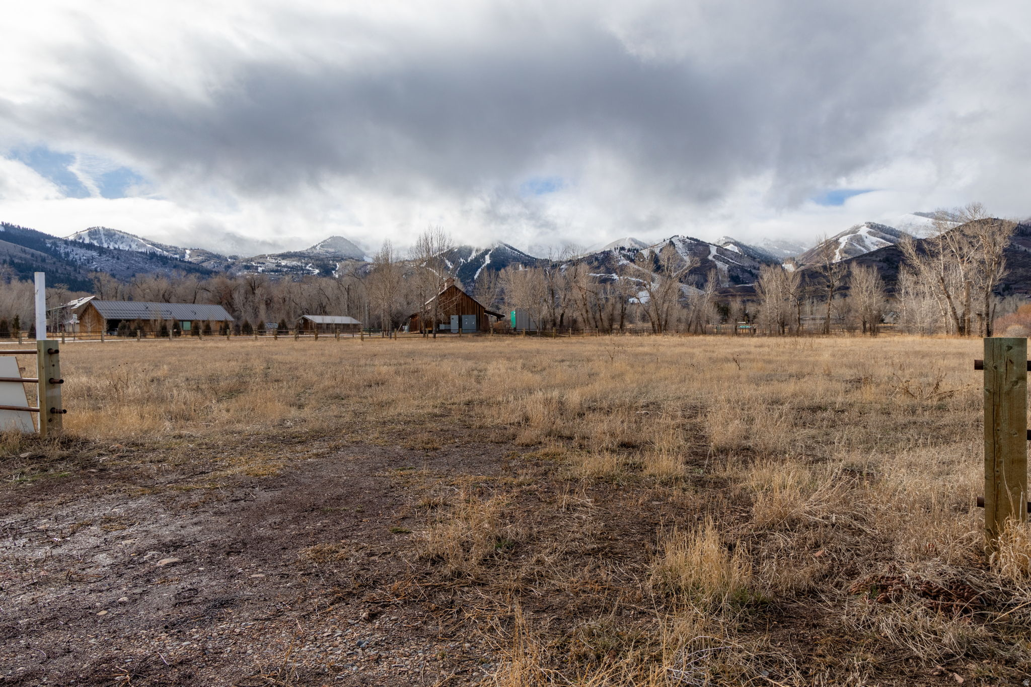 OLD RANCH ROAD AREA - Land