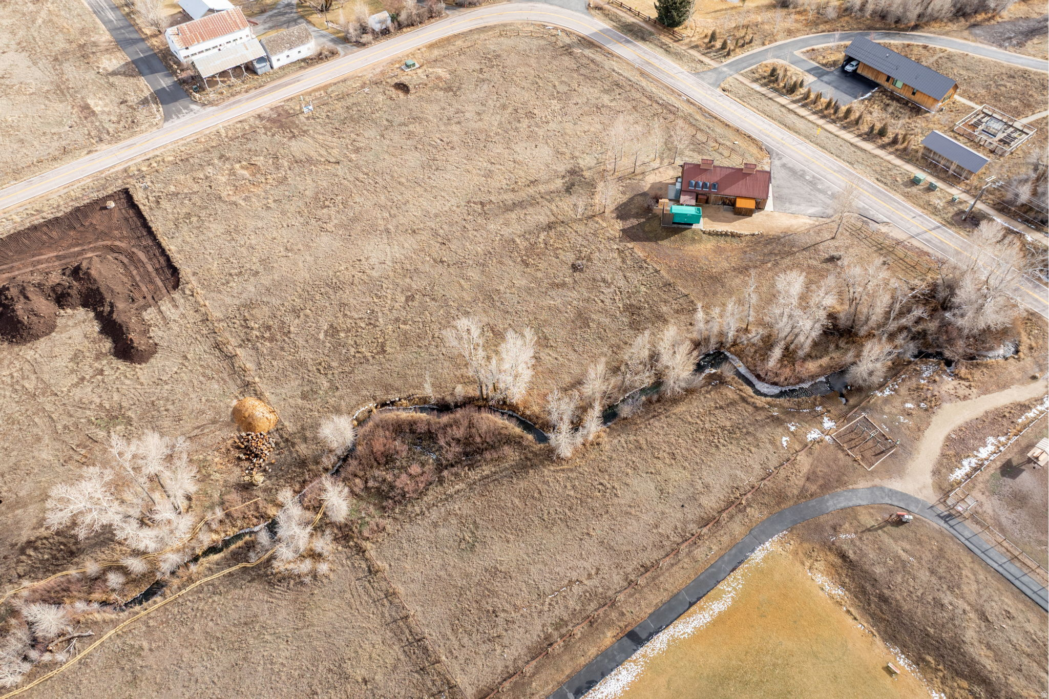 OLD RANCH ROAD AREA - Land