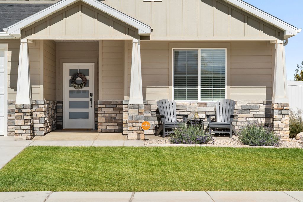 Photo of 1946 W 4675 N, Cedar City, UT 84721 (MLS # 2138334)