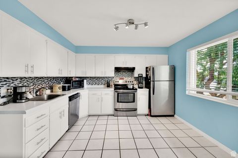 Tiny photo for 2209 E CARRIAGE LN S #42, Holladay, UT 84117 (MLS # 2109951)