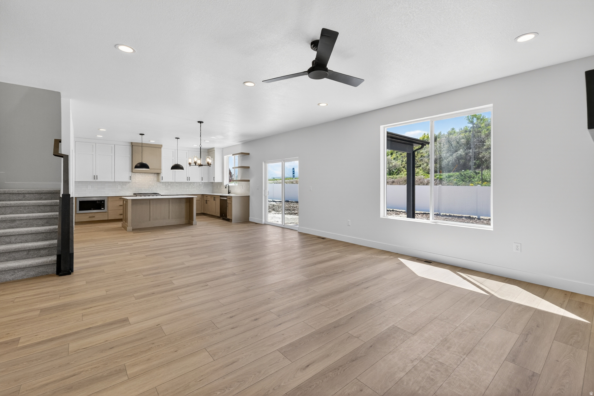 RIVERWOOD - Residential