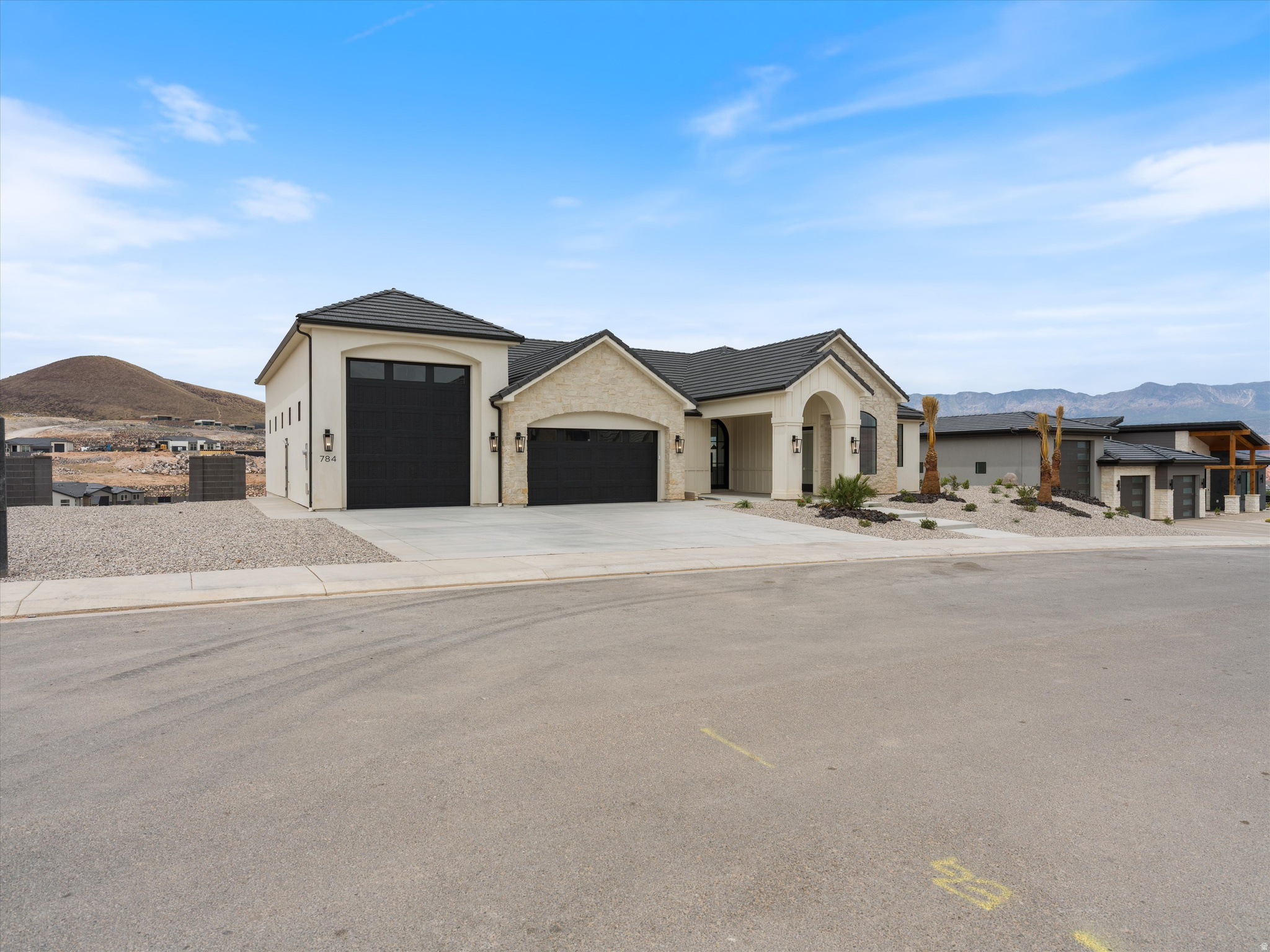 SCENIC POINT - Residential