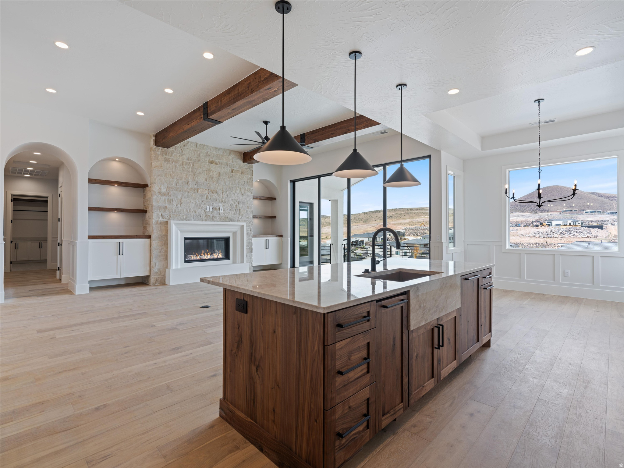 SCENIC POINT - Residential