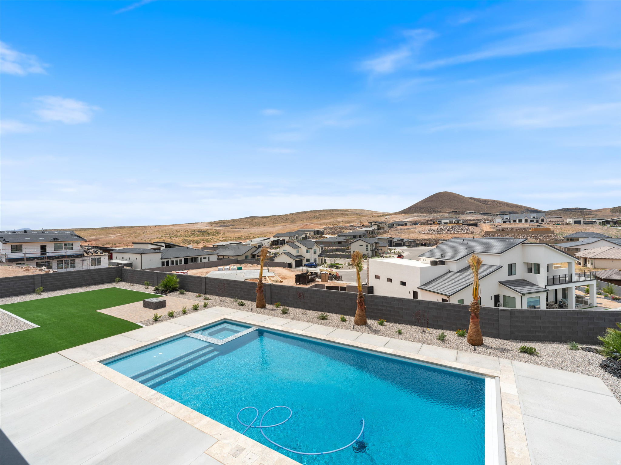 SCENIC POINT - Residential
