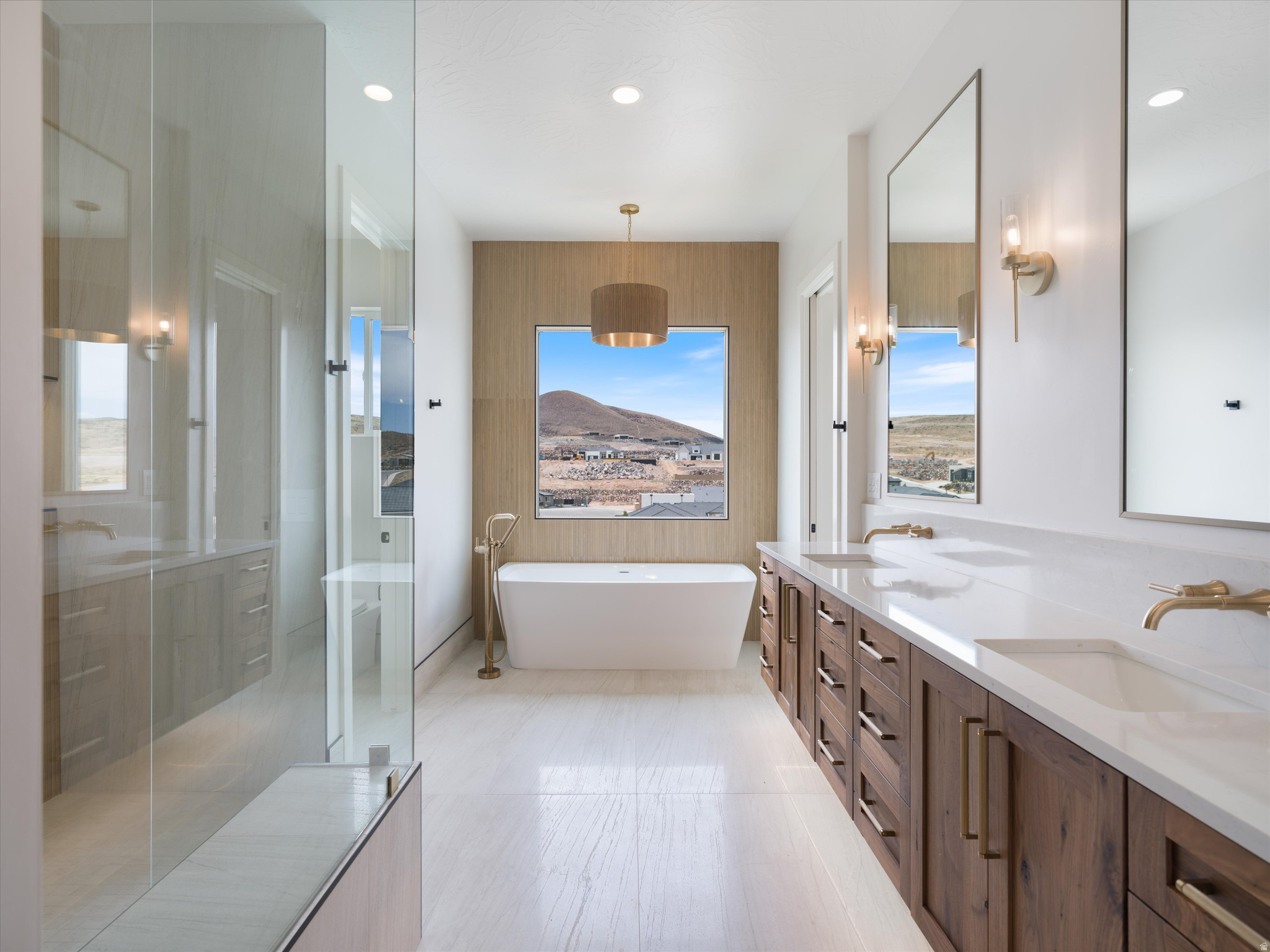 SCENIC POINT - Residential