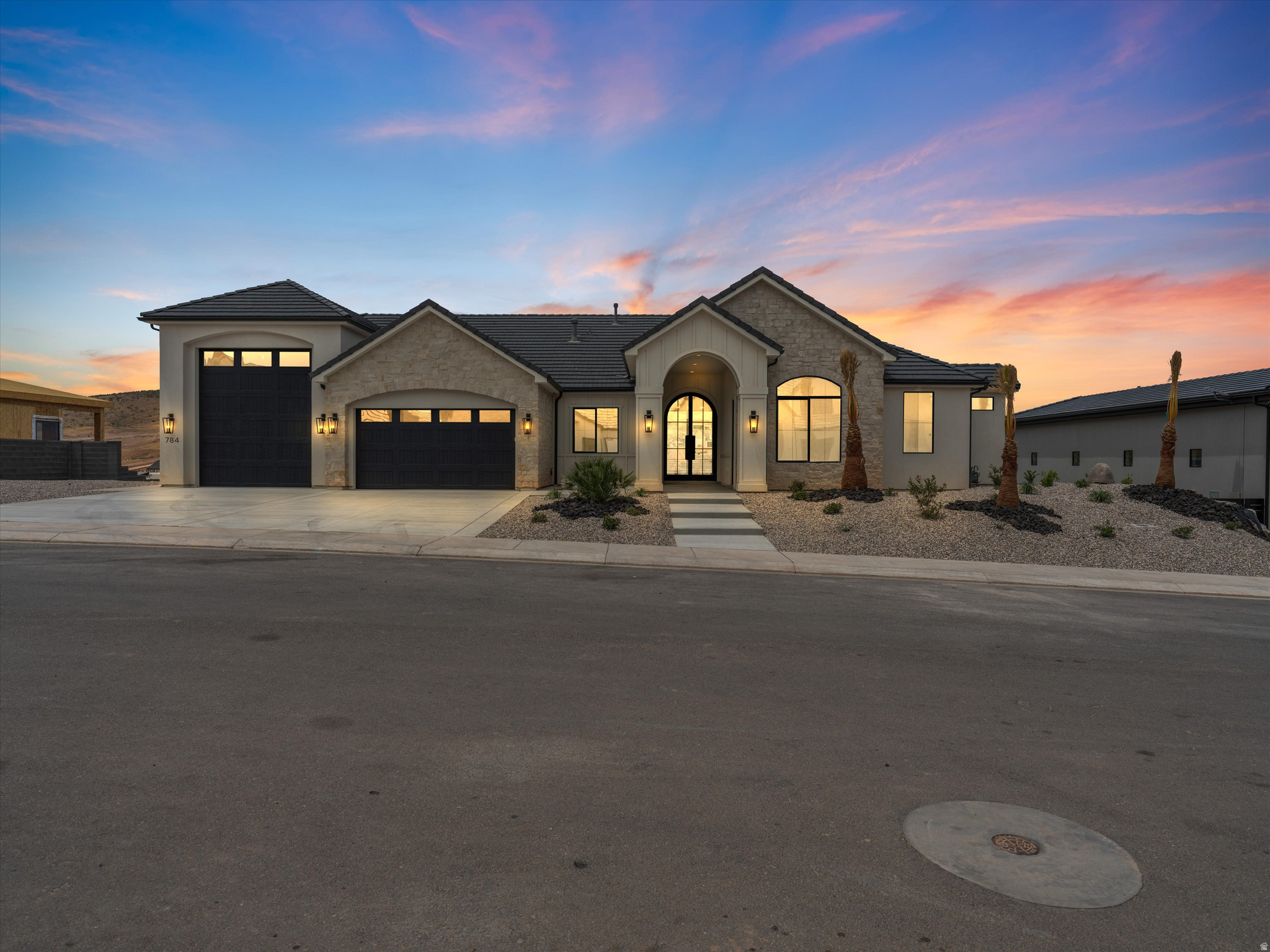 SCENIC POINT - Residential