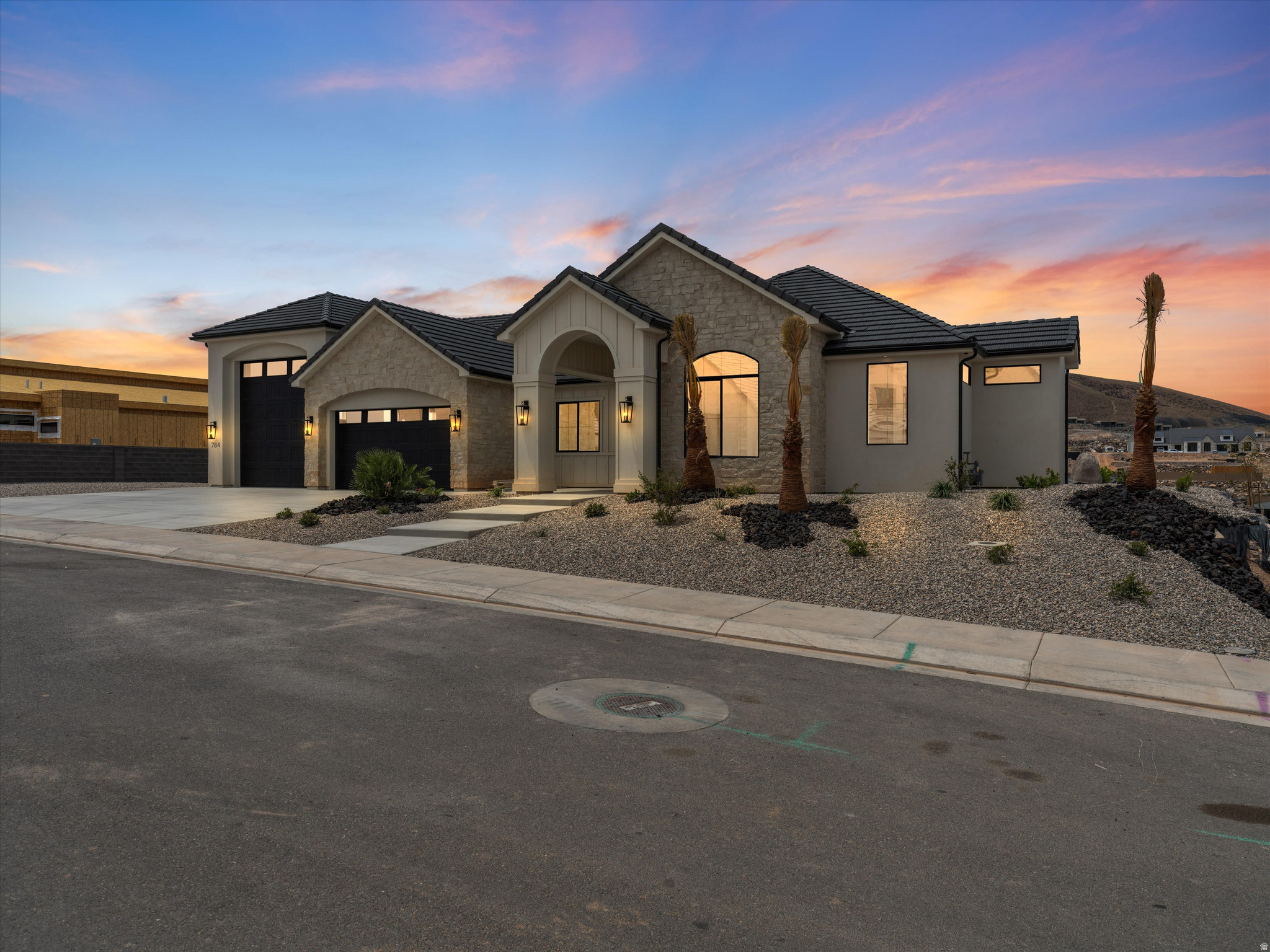 SCENIC POINT - Residential