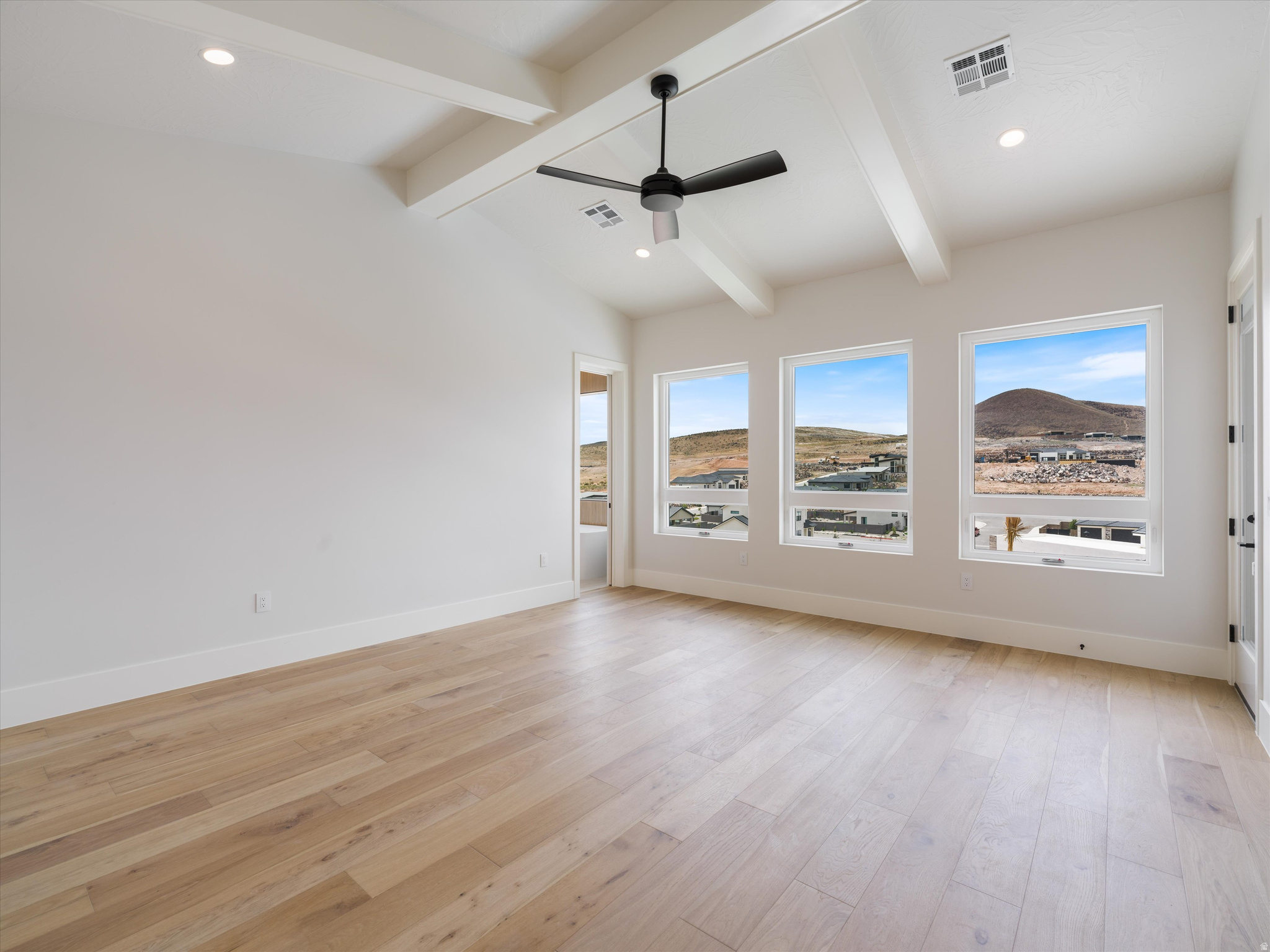 SCENIC POINT - Residential