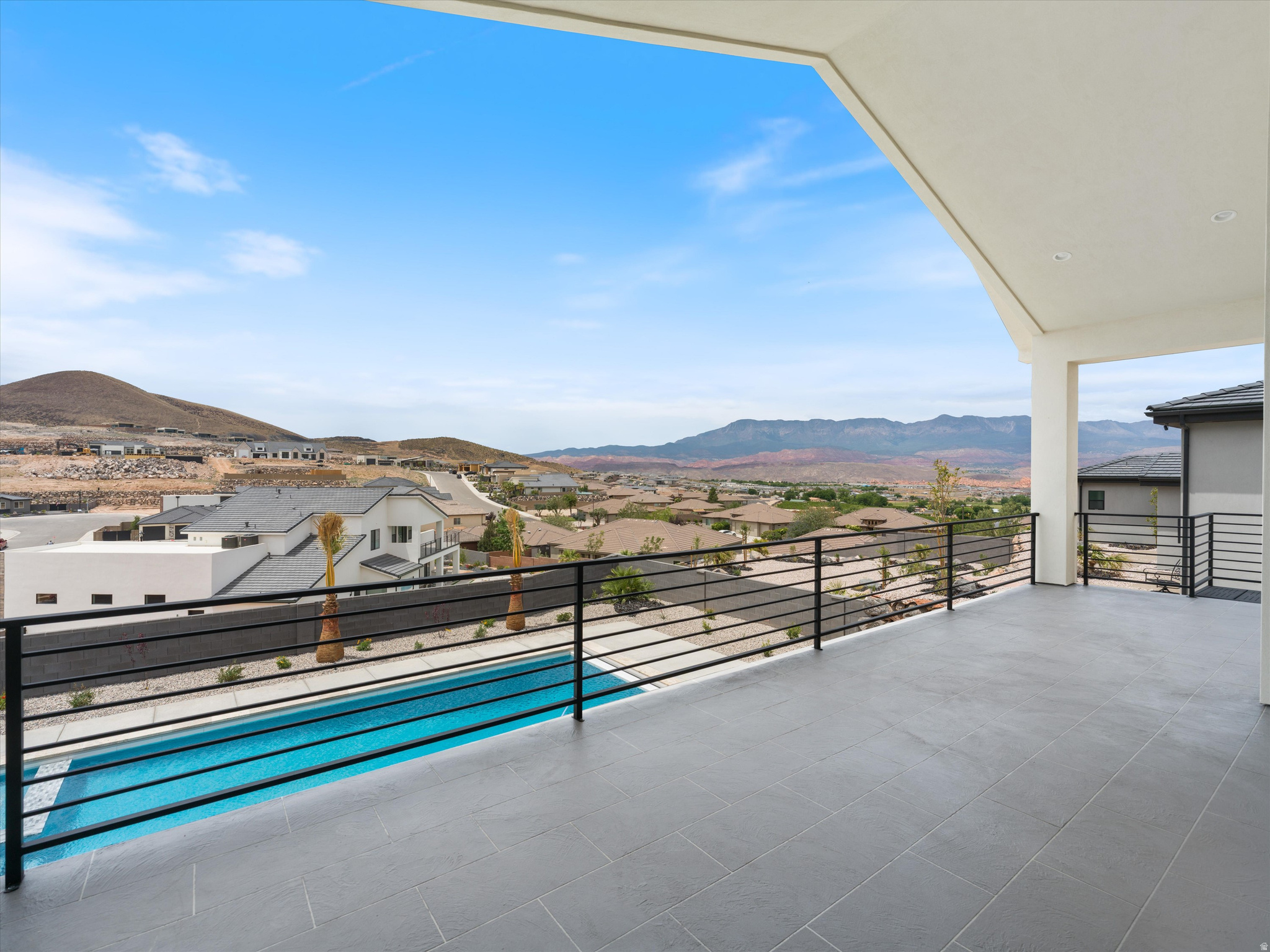 SCENIC POINT - Residential