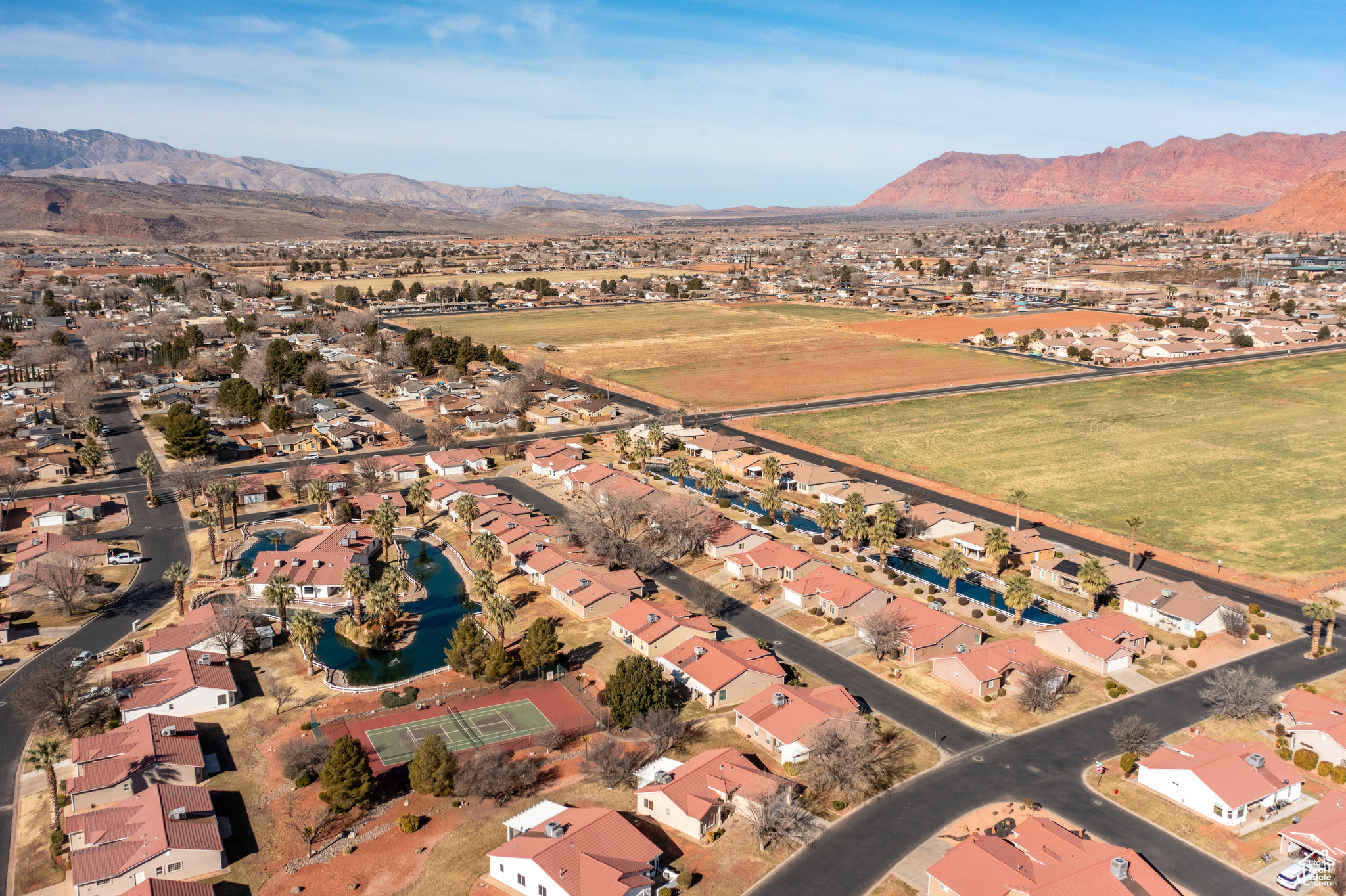 PADRE LAKES TOWNHOMES - Residential