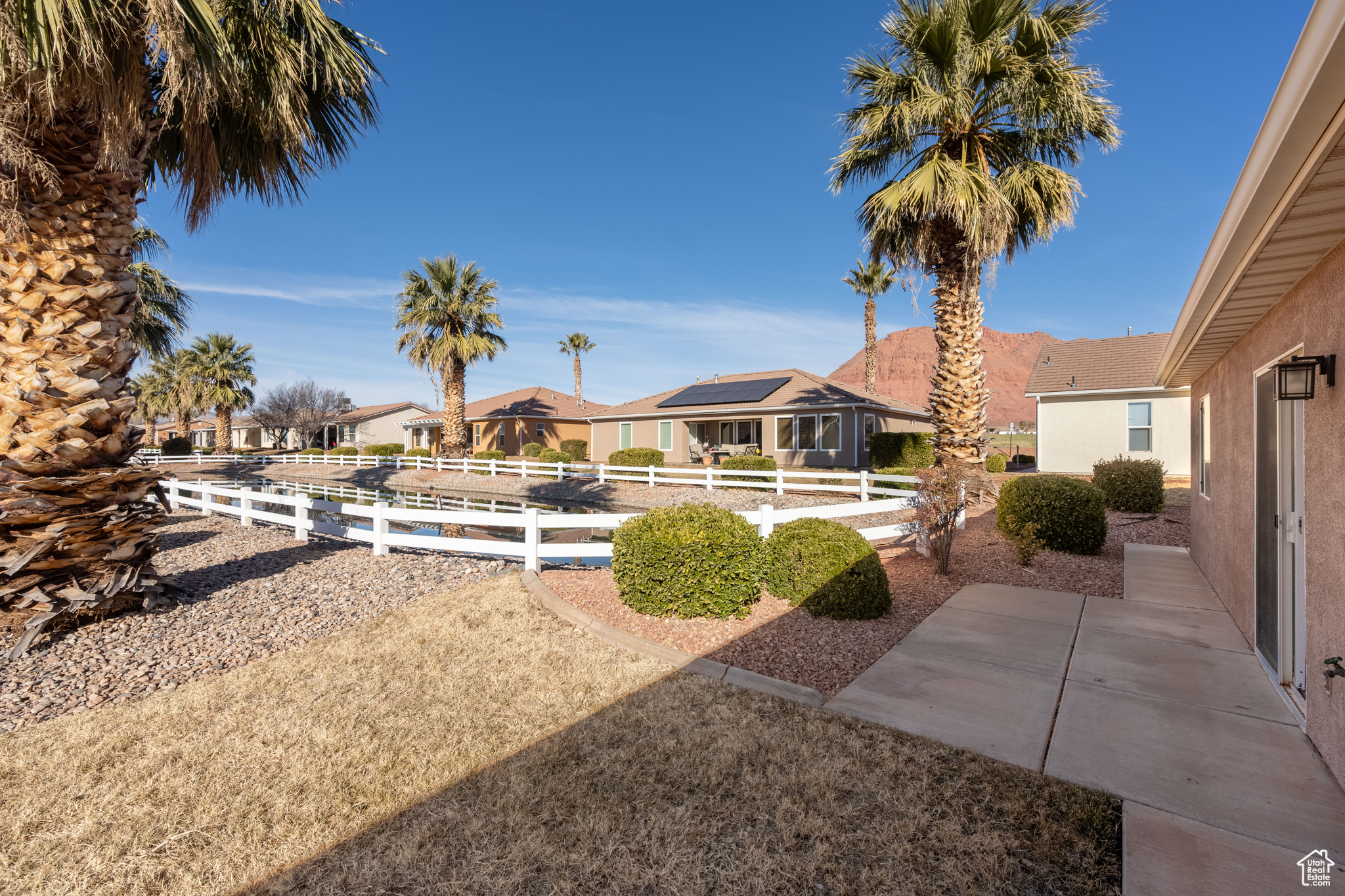 PADRE LAKES TOWNHOMES - Residential