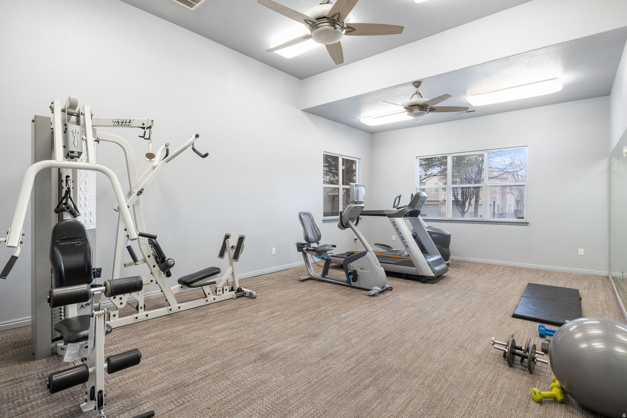 TOWNS AT HUNTER VILL - Residential