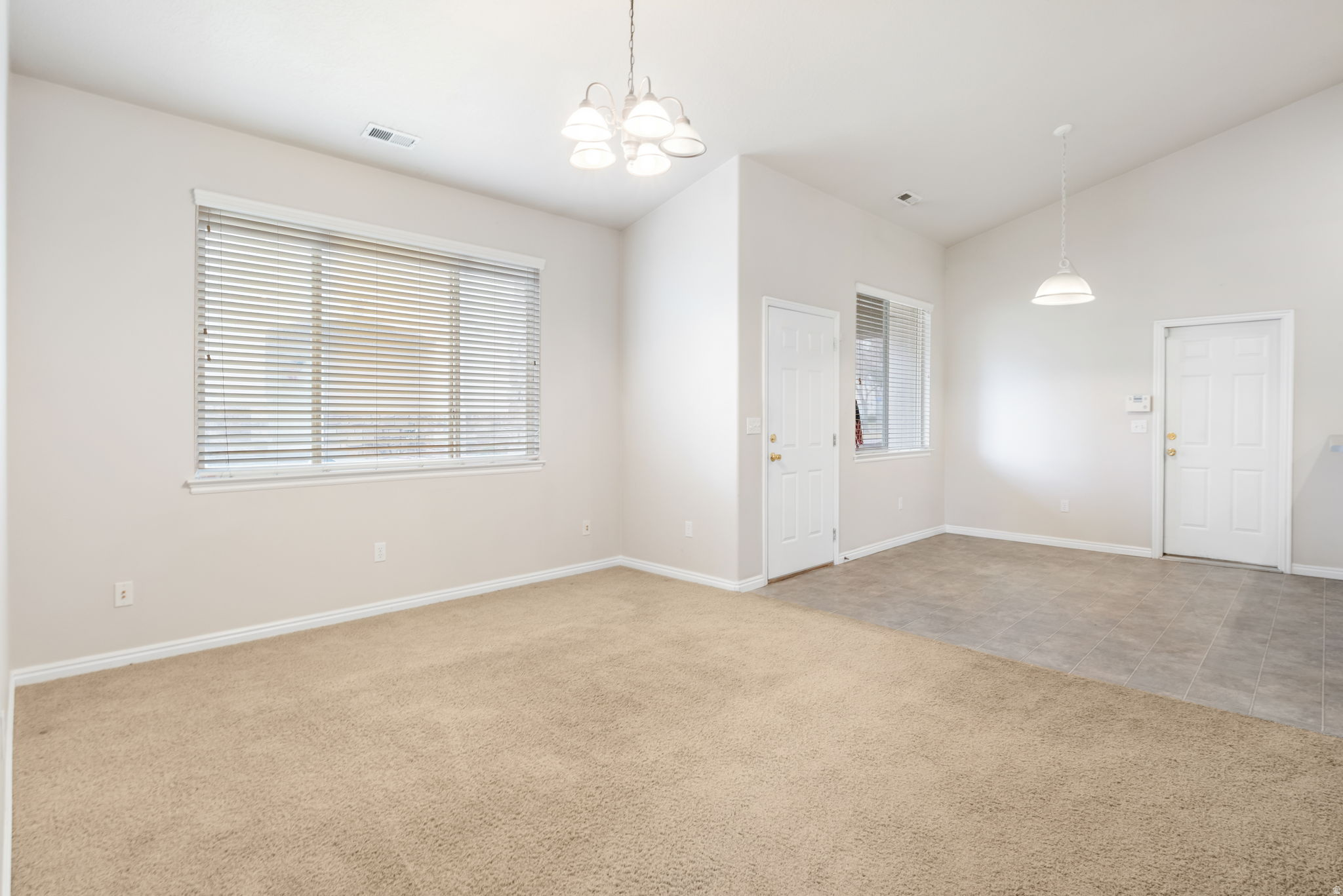 TOWNS AT HUNTER VILL - Residential