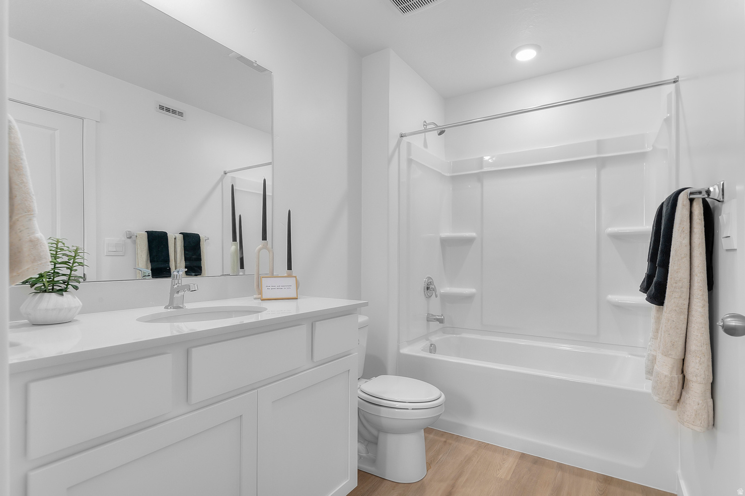 DIXON CREEK - Residential