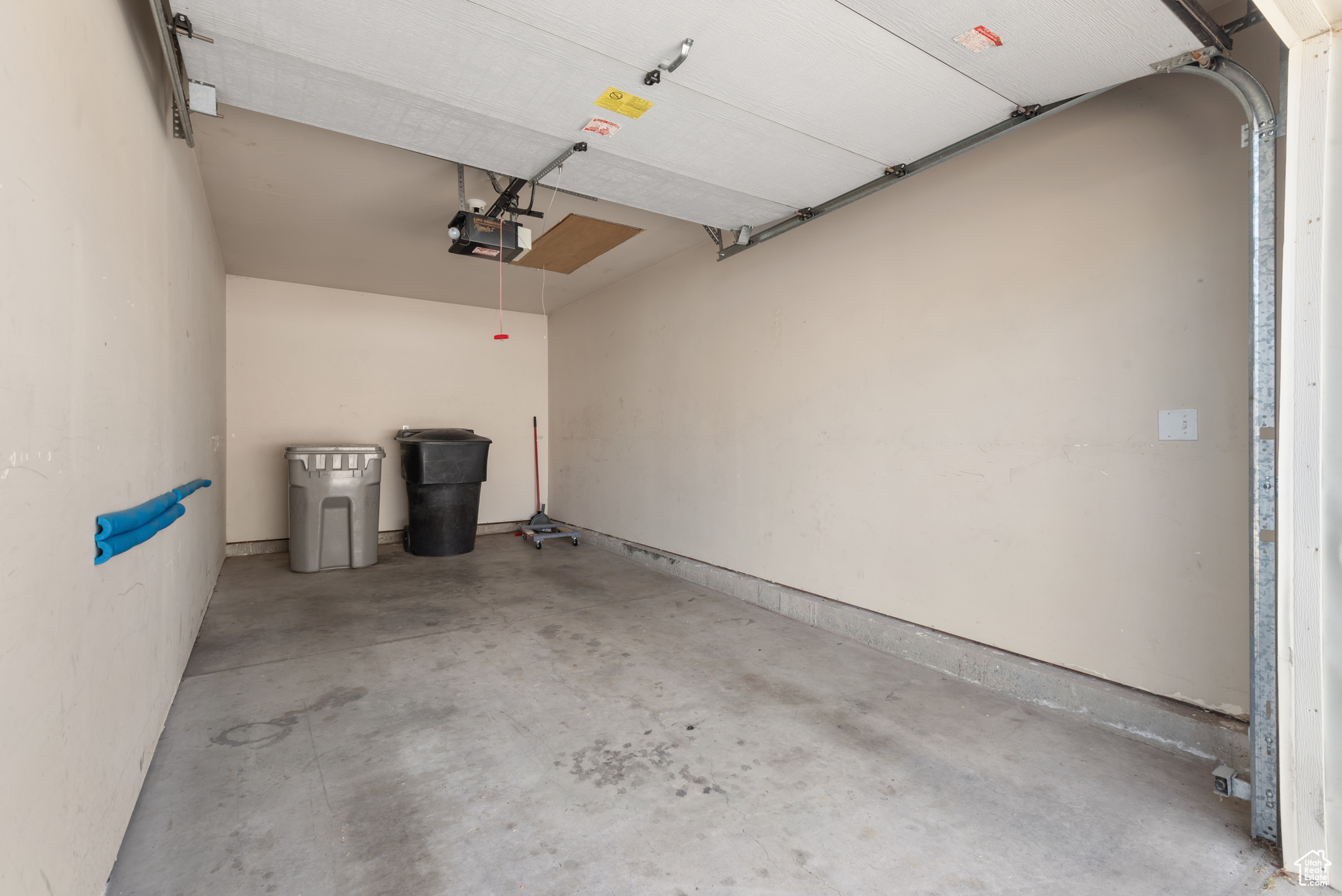 FIVE STAR CONDO - Residential